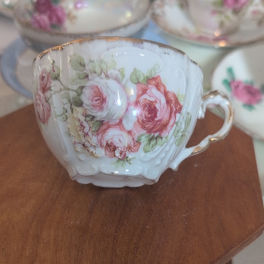 Floral Teacup with Pink Roses